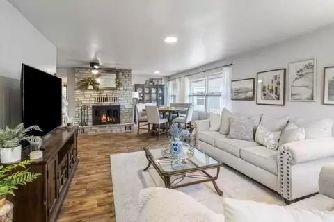 1749 Woodland Ave #A - Photo 6 of 27