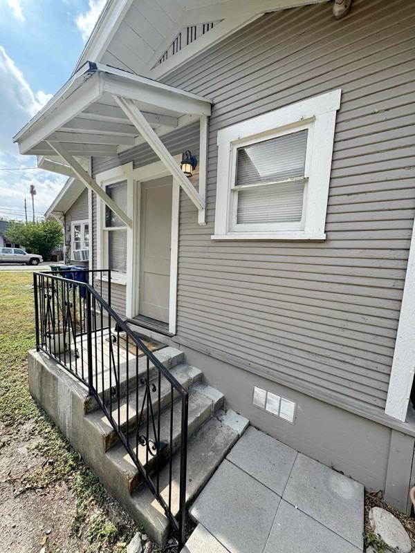 519 W Ridgewood Ct - Photo 5 of 18