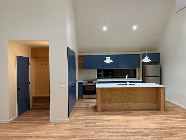 6416 Crooked River Cir #B - Photo 4 of 28