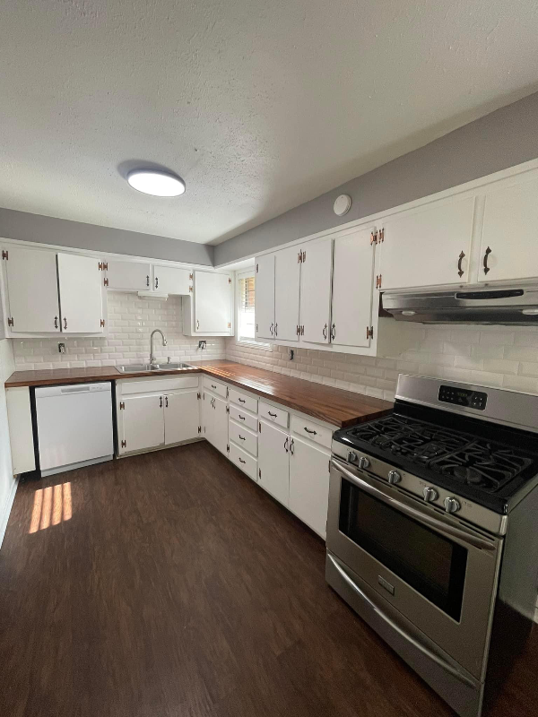 513 Nichols Dr - Photo 4 of 15