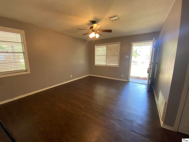 513 Nichols Dr - Photo 7 of 15