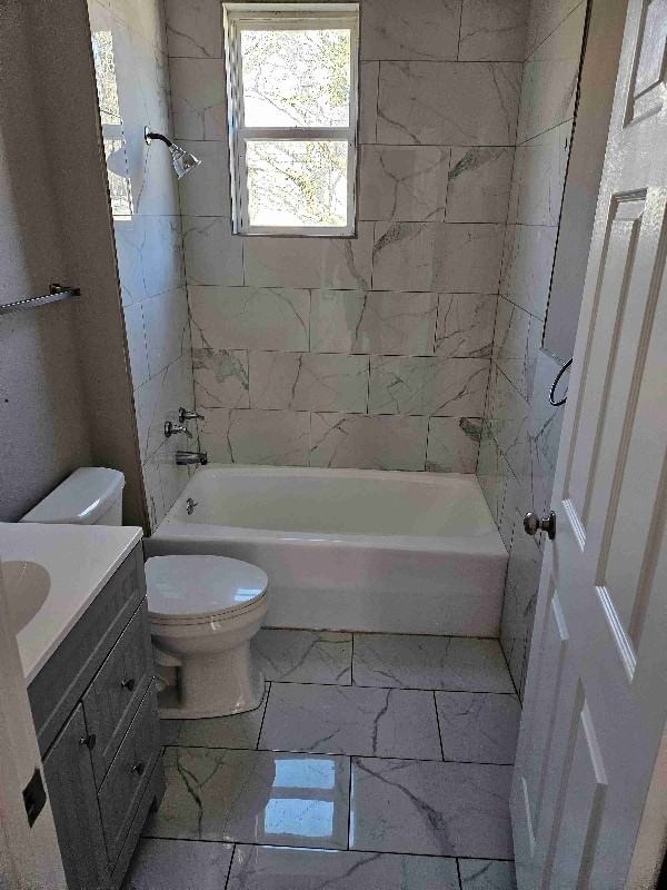 150 Pine St #B - Photo 5 of 7