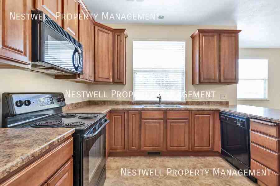 11536 S Oakmond Rd - Photo 3 of 31