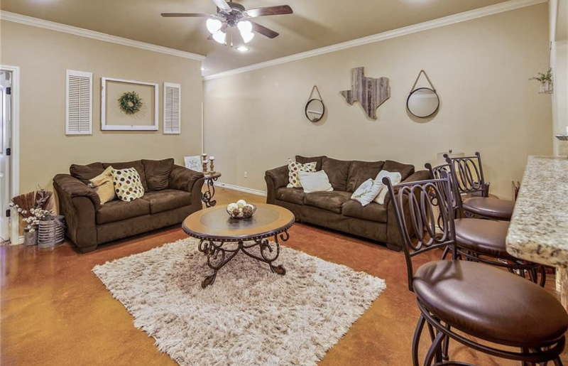 3207 Papa Bear Dr - Photo 4 of 21