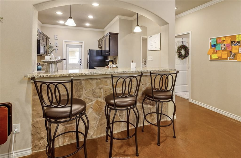 3207 Papa Bear Dr - Photo 5 of 21