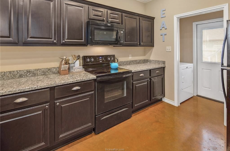 3207 Papa Bear Dr - Photo 7 of 21