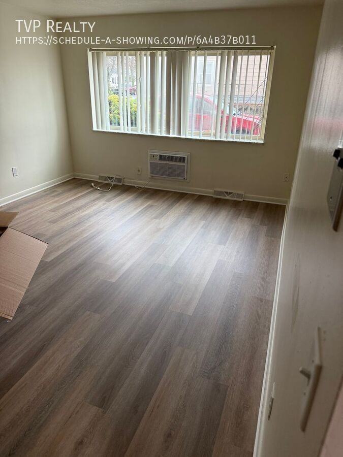 1140 E Erie Ave Apt 3 #3 - Photo 7 of 8