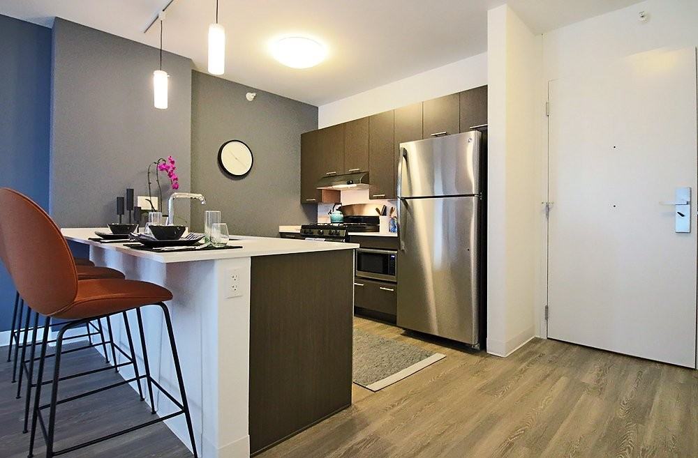 632 N Wells St - Photo 2 of 22
