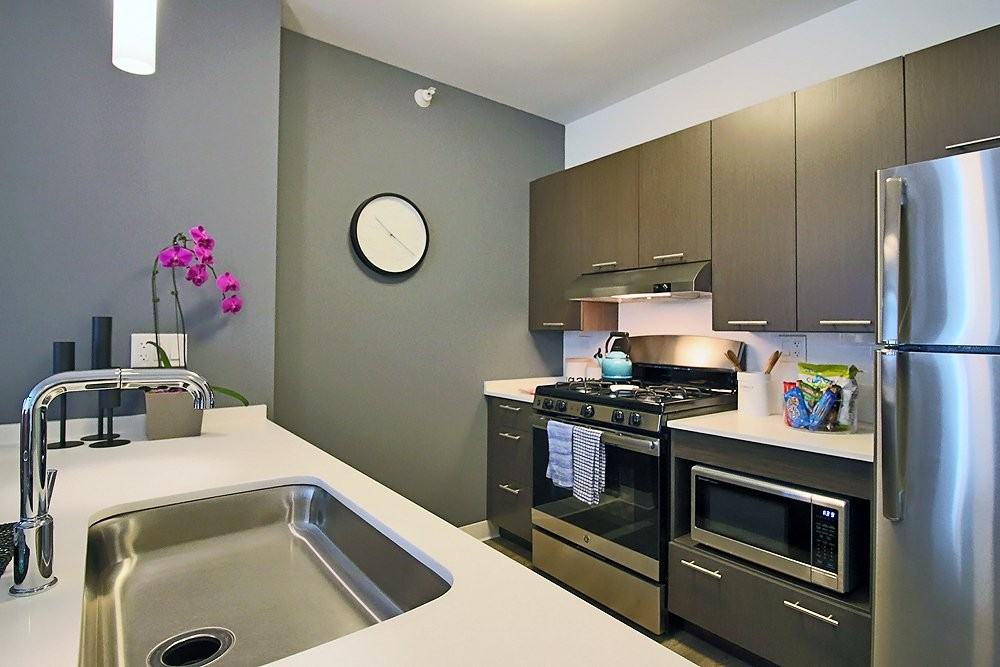 632 N Wells St - Photo 3 of 22