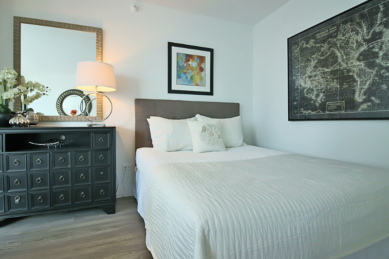 626 N Wells St - Photo 2 of 15