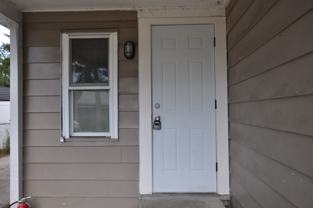 914 23rd St W #B - Photo 1 of 1