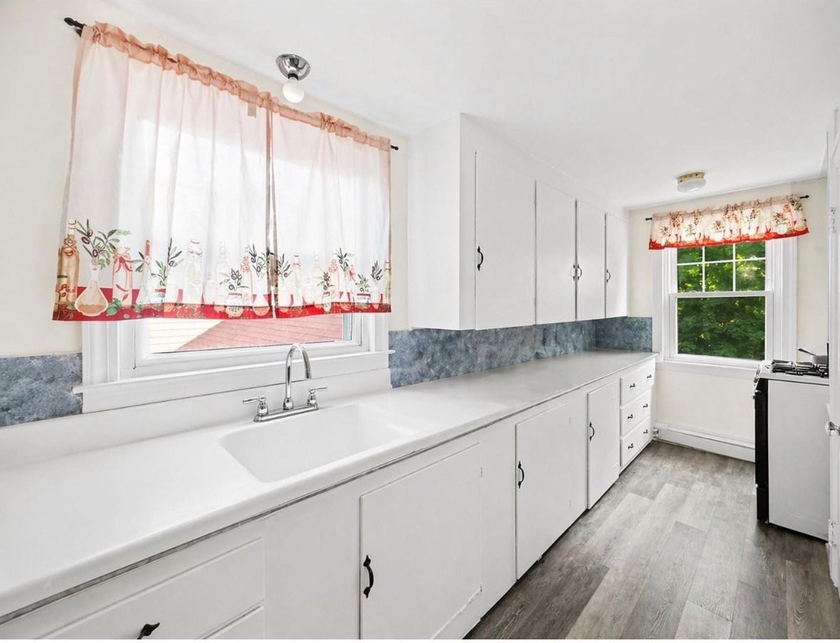 22 Raritan Ave #2ndFL - Photo 7 of 19