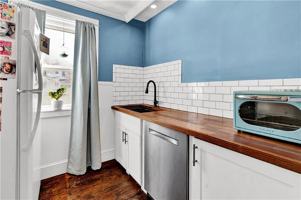 featured image of 145 Market St #1