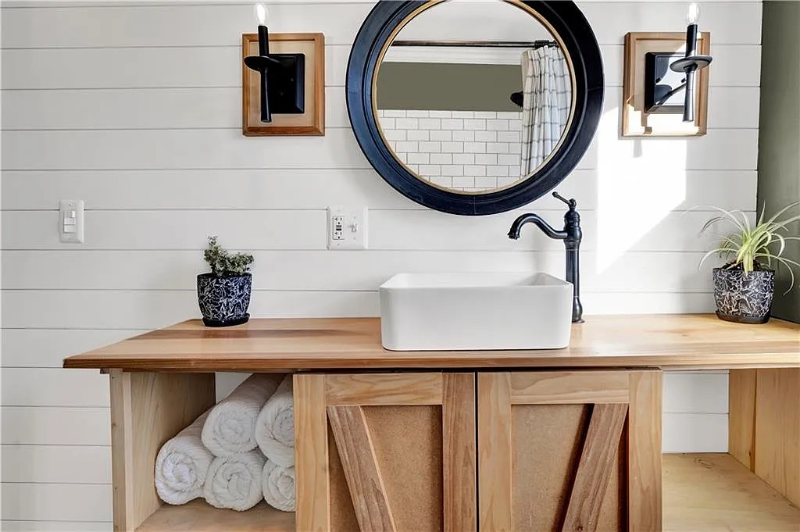 145 Market St #1 - Photo 4 of 11