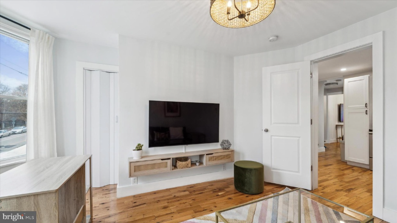 4928 Kingsessing Ave #2 - Photo 5 of 15