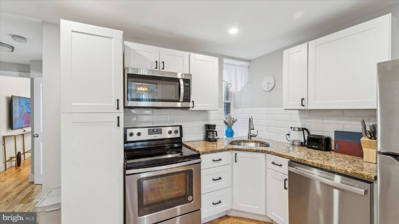 4928 Kingsessing Ave #2 - Photo 7 of 15