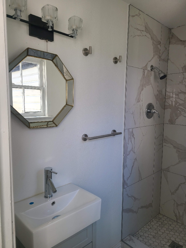 701 College St - Photo 5 of 5