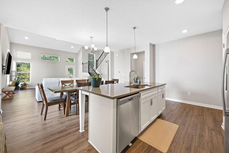 560 Habitat Way - Photo 4 of 25