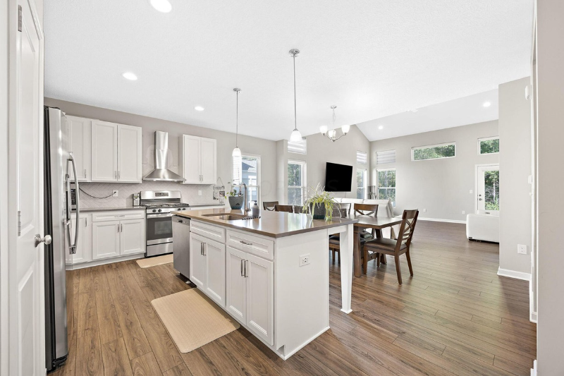 560 Habitat Way - Photo 5 of 25