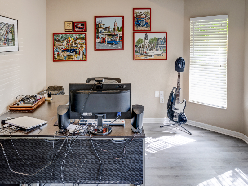 731 Lake Clark Ct - Photo 7 of 17