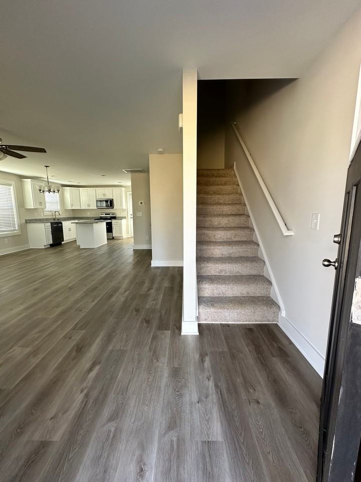 802 Union St - Photo 2 of 6