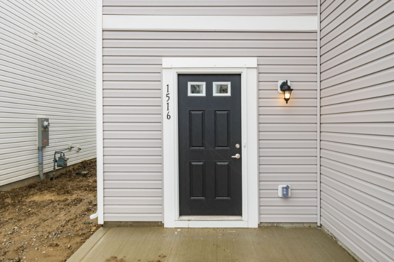 1516 Billingham Dr - Photo 5 of 39