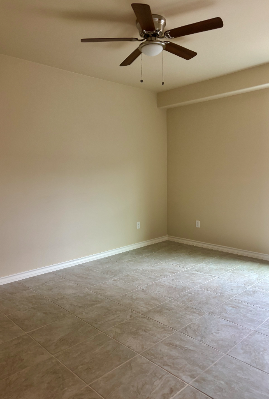 1201 E Gustavus St #10 - Photo 4 of 7