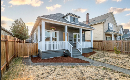 5820 S Montgomery St - Photo 2 of 15