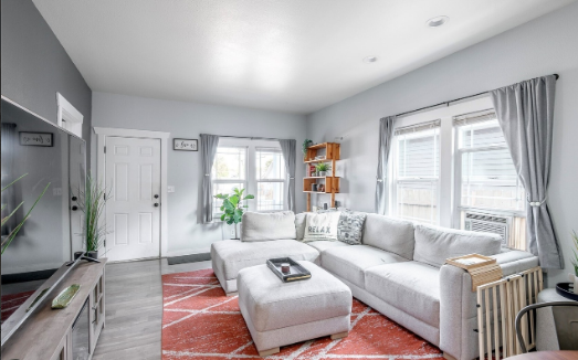 5820 S Montgomery St - Photo 3 of 15