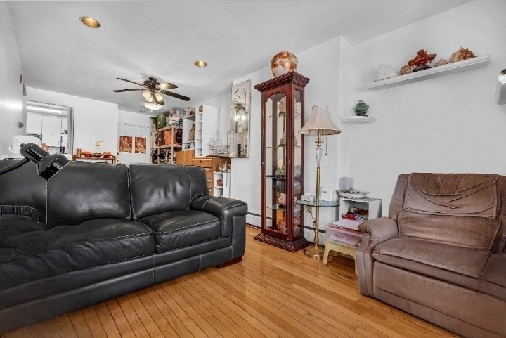 7 E Berkeley St #4 - Photo 6 of 12