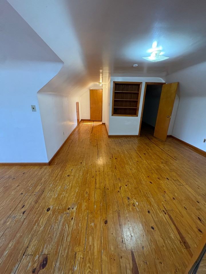 1420 Villa Dr - Photo 4 of 9