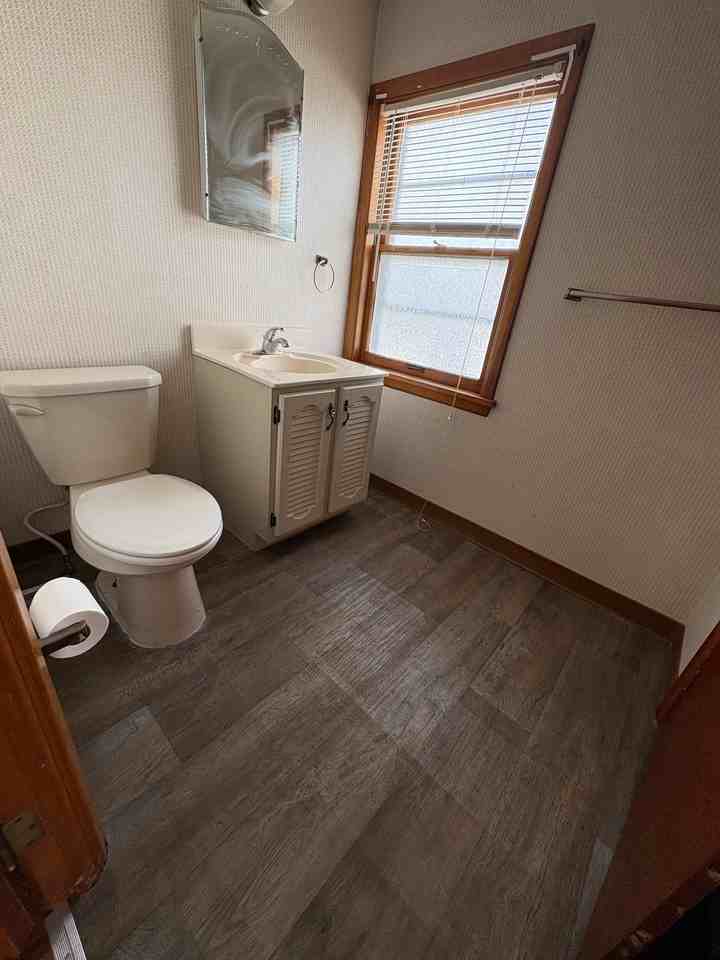 1420 Villa Dr - Photo 6 of 9