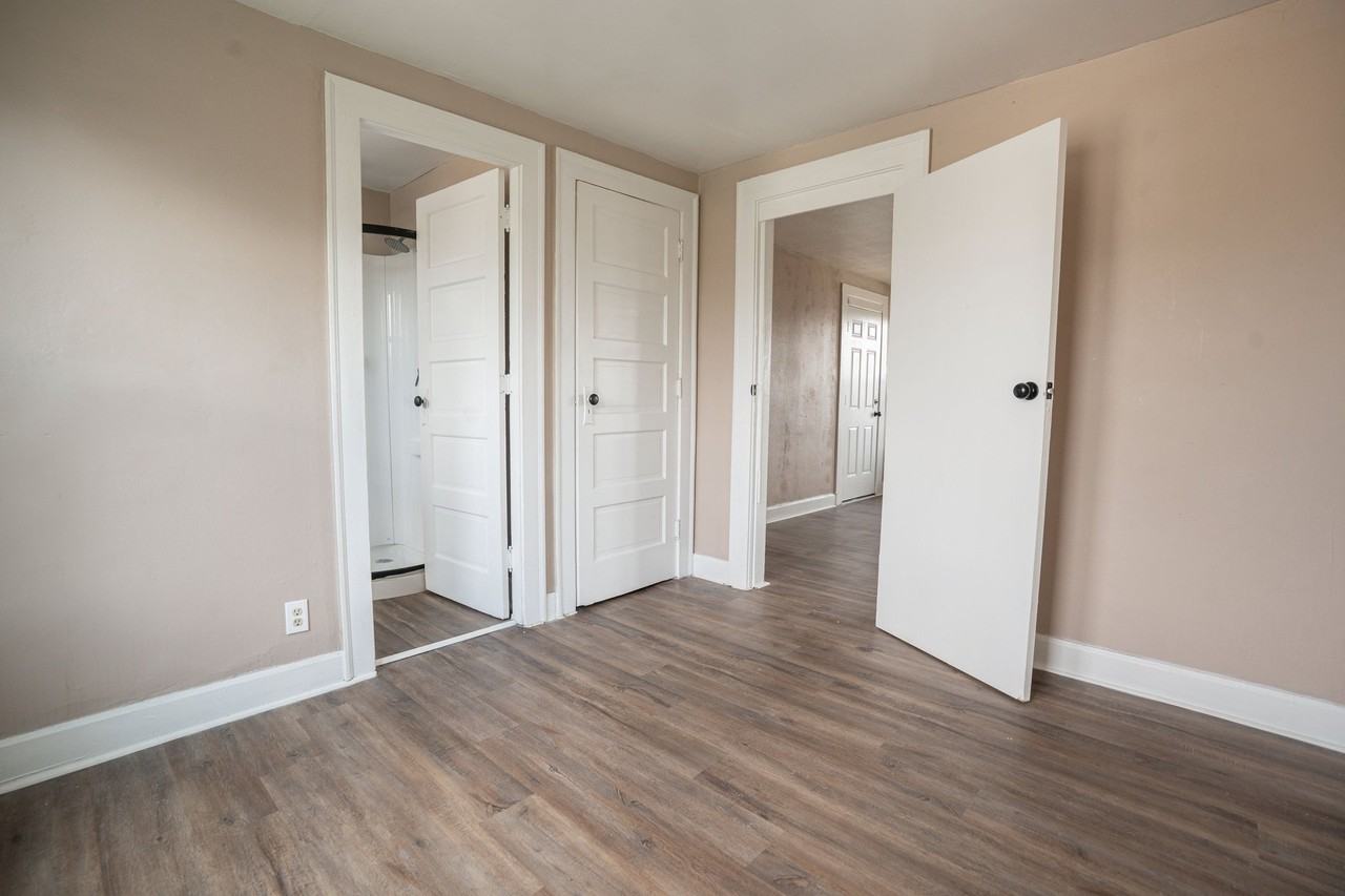 1918 W Washington St #4 - Photo 7 of 10