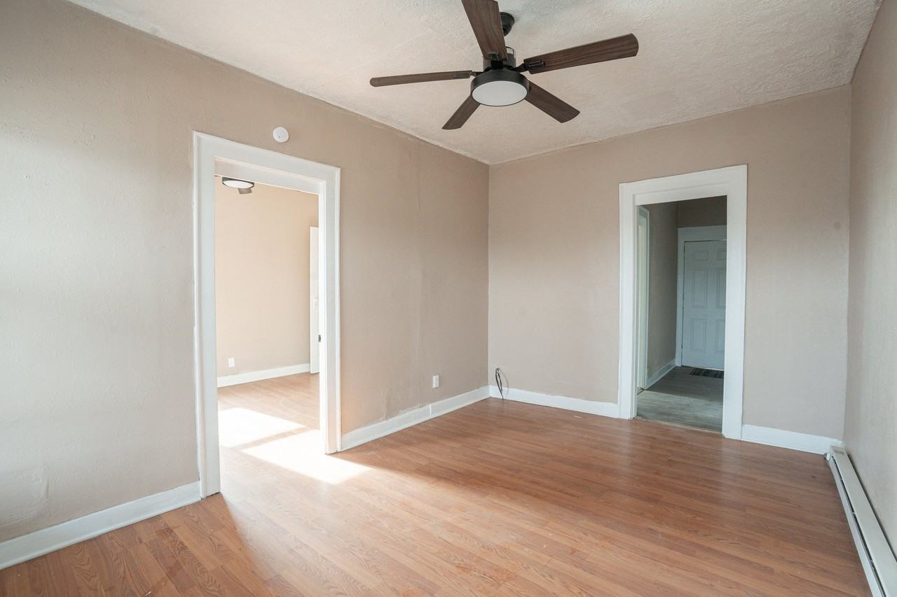 1918 W Washington St #12 - Photo 5 of 12