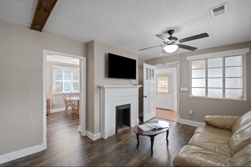 14 Concord St - Photo 4 of 13