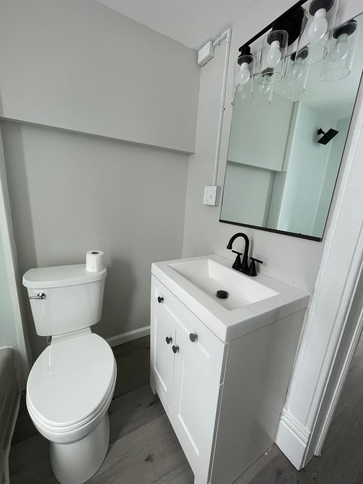 29 Walnut St #2ndFL - Photo 6 of 10