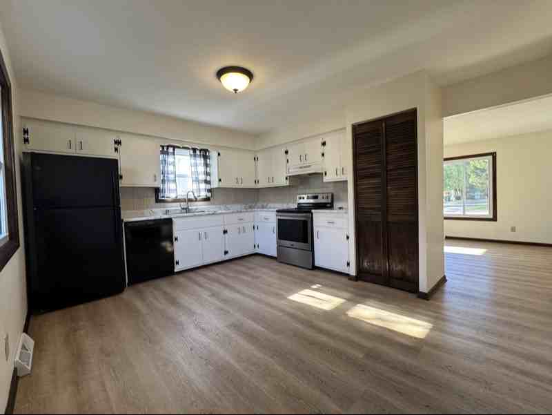 1228 N 10th Ave #1230 - Photo 2 of 20