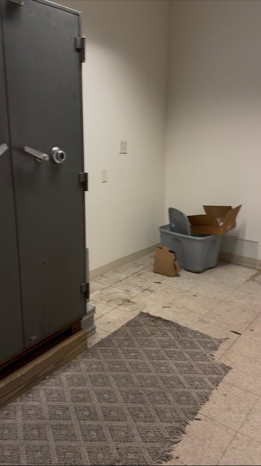 414 Market St - Photo 3 of 8