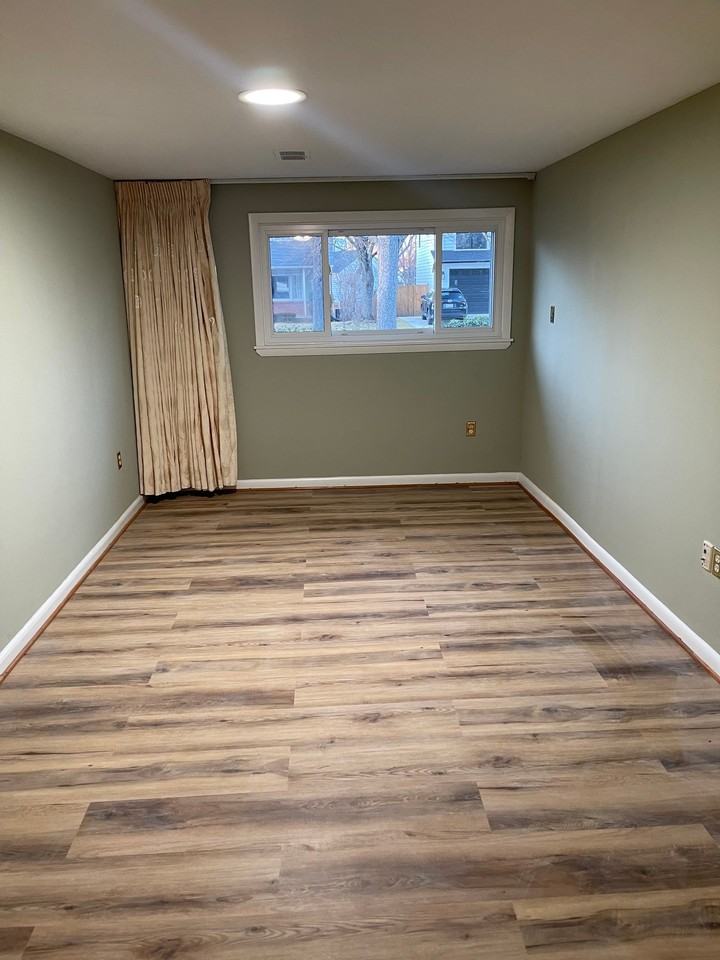 6222 Rockhurst Rd - Photo 3 of 17