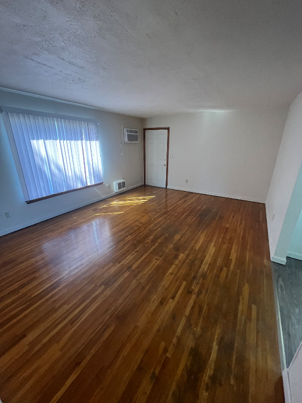 120 E Euclid Ave #3 - Photo 2 of 11