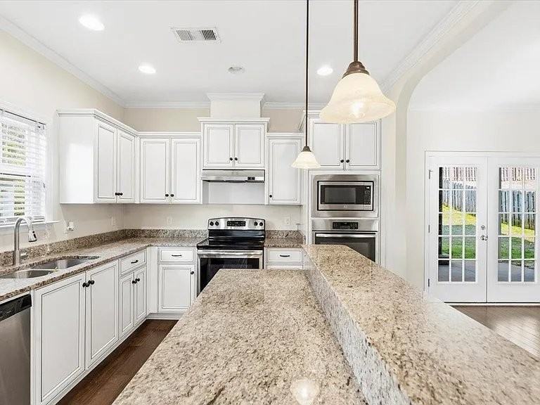 1602 Baldwin Lakes Dr - Photo 6 of 20