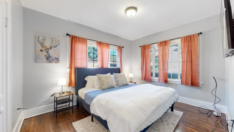 1137 Colorado Blvd - Photo 4 of 16