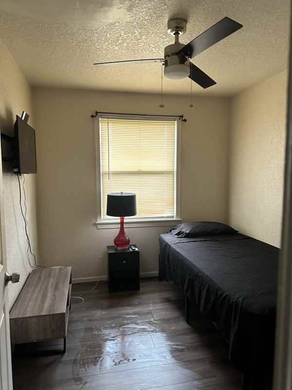 4848 Mississippi Ct - Photo 3 of 9