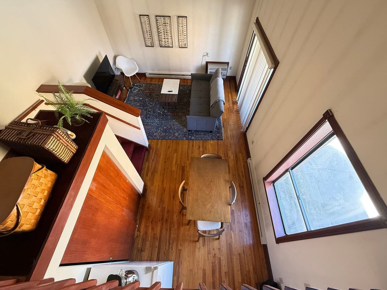 402 W Dayton St #314 - Photo 2 of 14