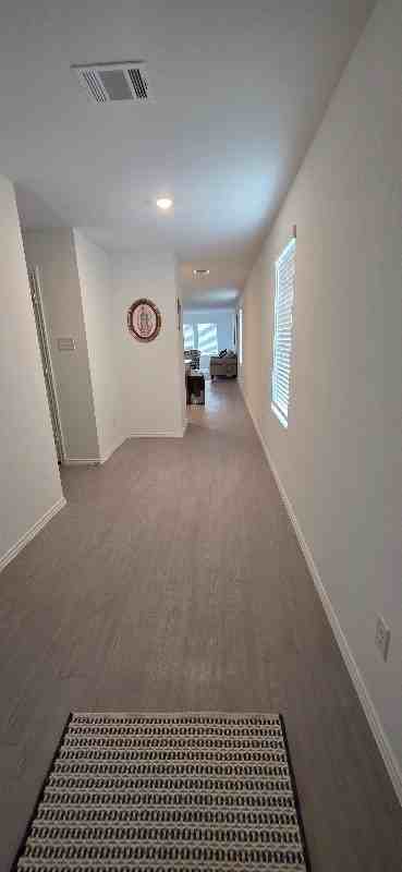 115 Kings Row Ln - Photo 2 of 18