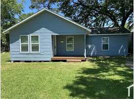 featured image of 806 4th Ave N