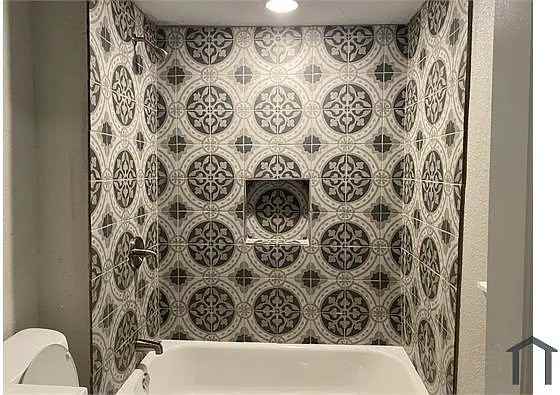 806 4th Ave N - Photo 6 of 8