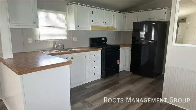 4511 Brimstone Rd - Photo 3 of 14