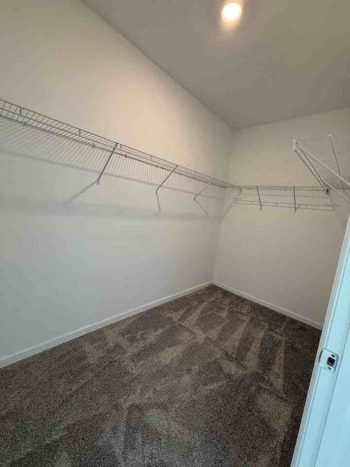1656 Cross Prairie Pkwy - Photo 4 of 13