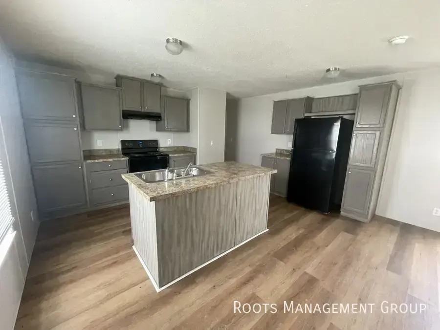 24 Locust St #24 - Photo 2 of 19